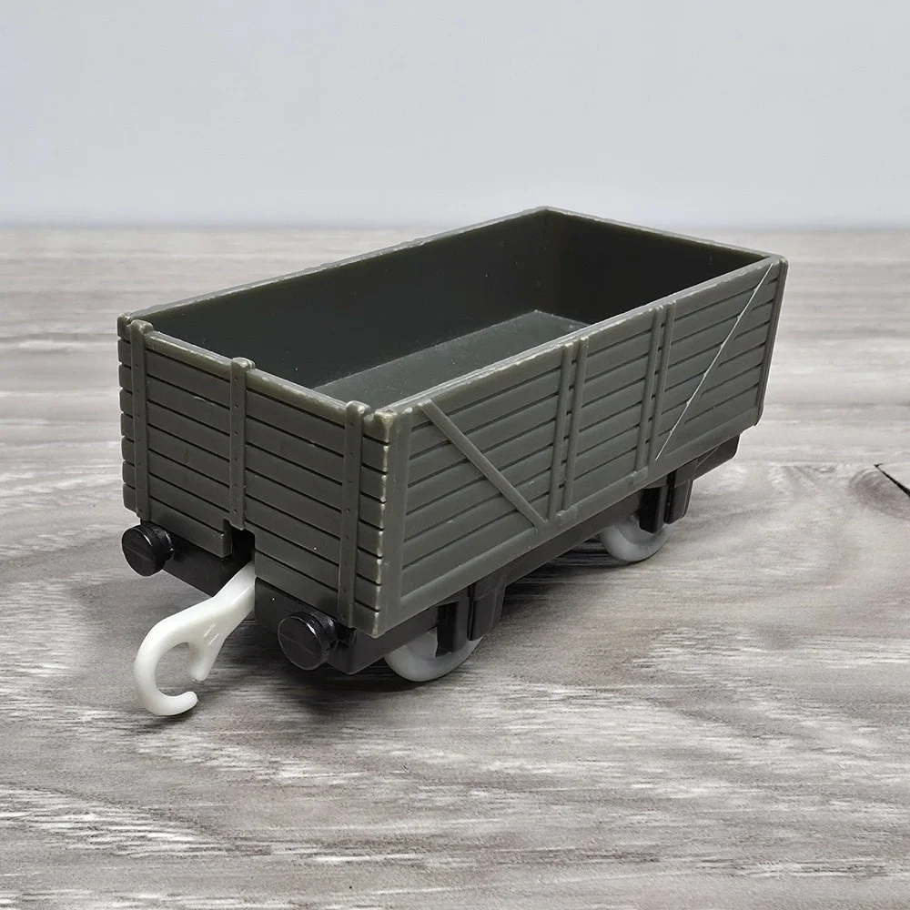 Thomas and Friends Trackmaster Gray Wooden Truck Cargo 2009 Gullane